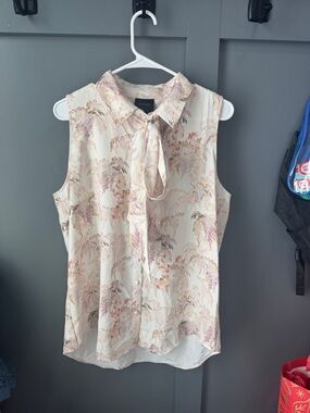 Alex Marie Sleeveless Tie-Neck Floral Blouse in Cream with Pink Accents